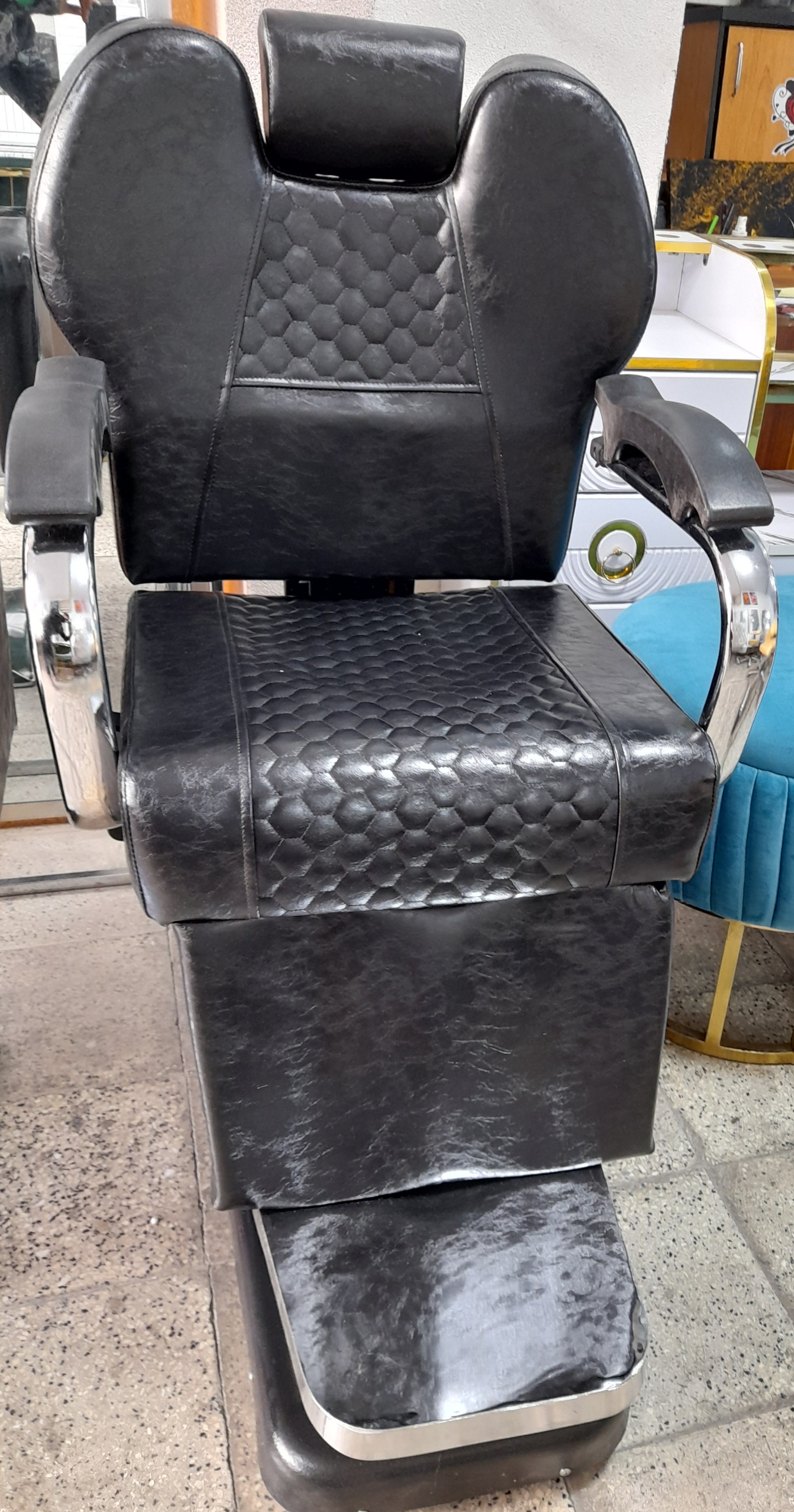صندلی اصلاح آرایشگاهی (مدل دو هزار)چرم خارجی آلگرو متحرک ارسال به سراسر ایران